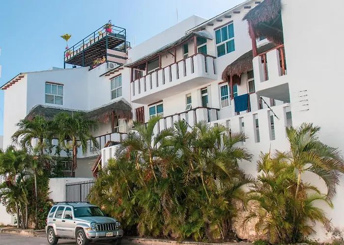 Simply Comfort Stylish Las Palmas Apartments With Pool